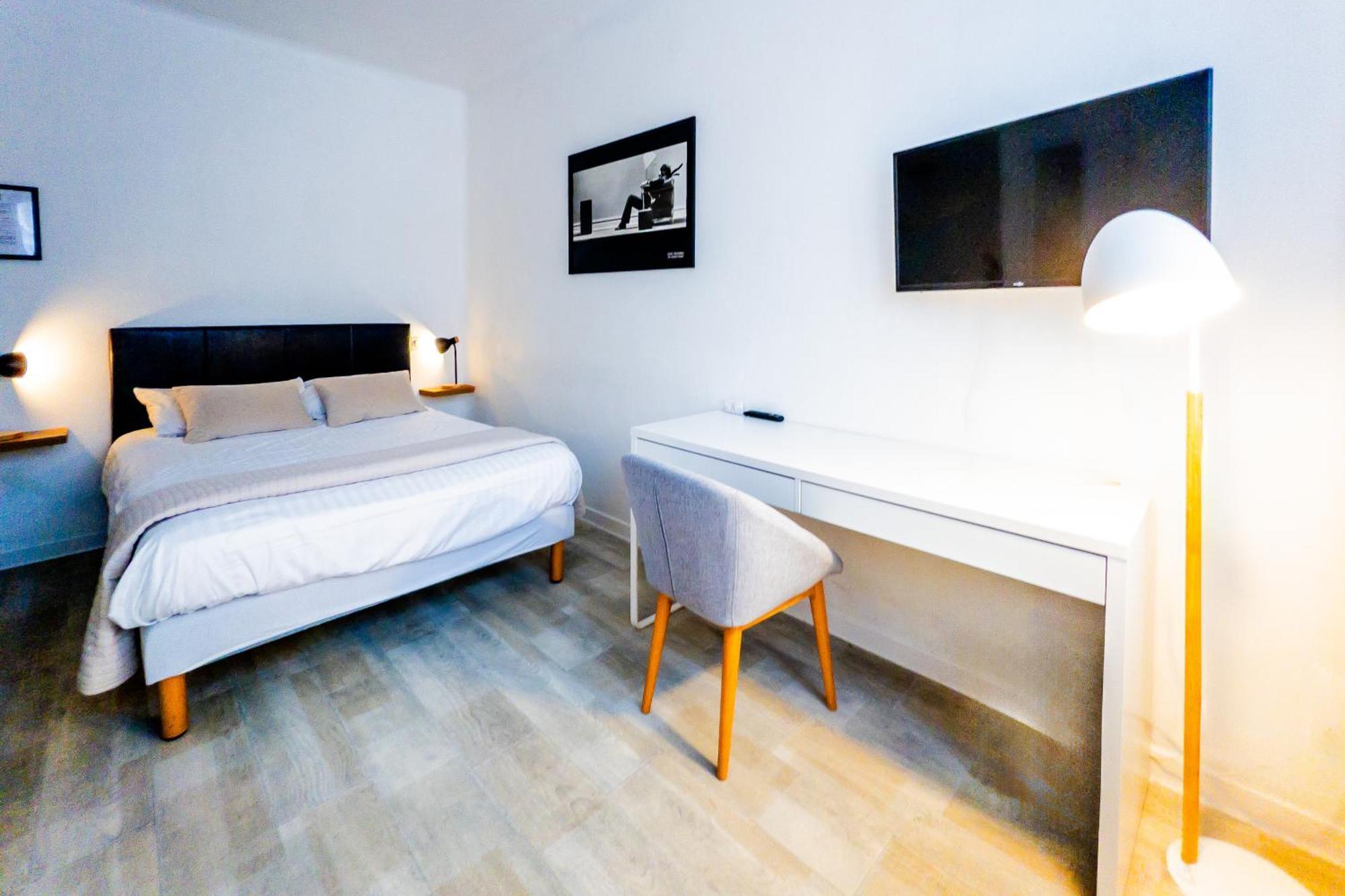 Hotel Joly Armentieres Exterior photo